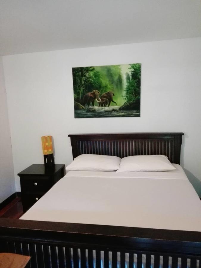 Smile House Boutique Hotel Chiang Mai Luaran gambar
