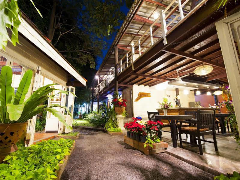 Smile House Boutique Hotel Chiang Mai Luaran gambar